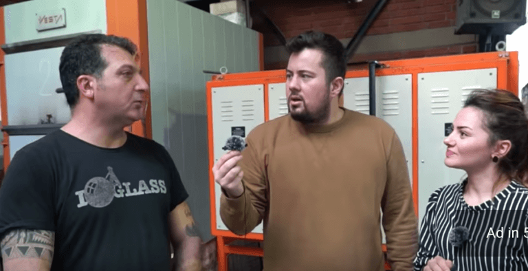 Şahangiller Youtube kanalında cam bardak yapımı